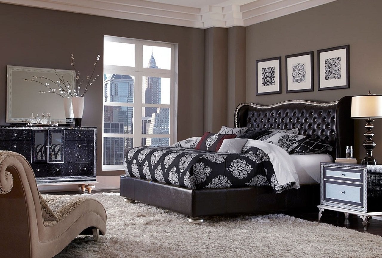 Bedroom Accessories that add glamour to your bedroom
